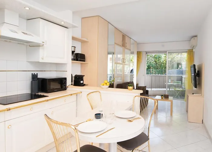Cosy - Front De - Appartement *